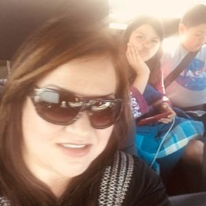 Meet your Posher, Ana aurora